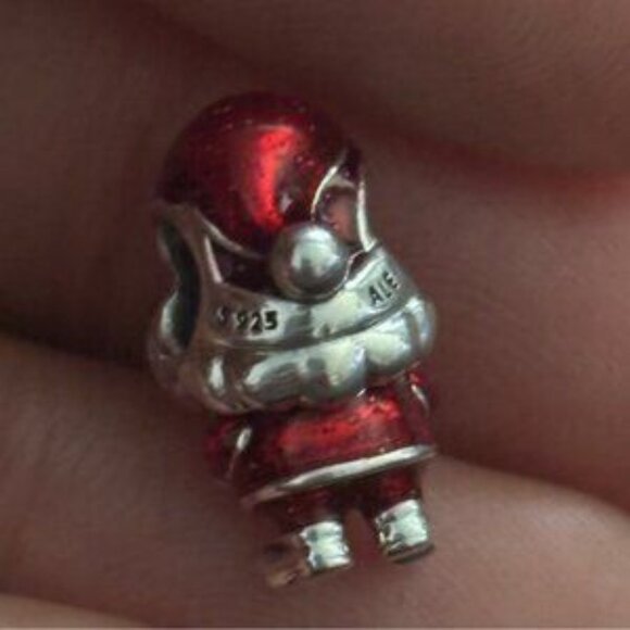 Authentic Playful Santa Pandora Charm - Picture 4 of 4